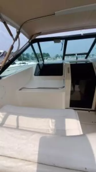 1995 Tiara Yachts 3300 Express