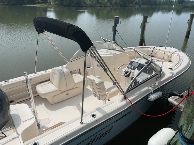 2017 Grady-White Freedom 205