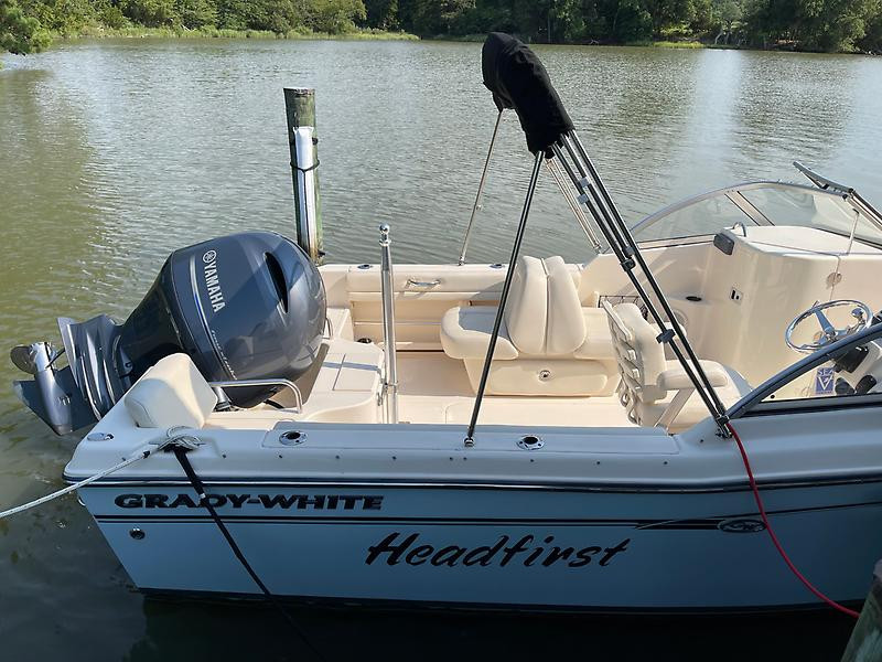 2017 Grady-White Freedom 205
