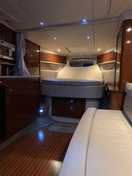 2008 Sea Ray 330 Sundancer