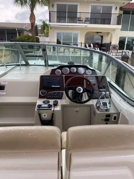 2008 Sea Ray 330 Sundancer