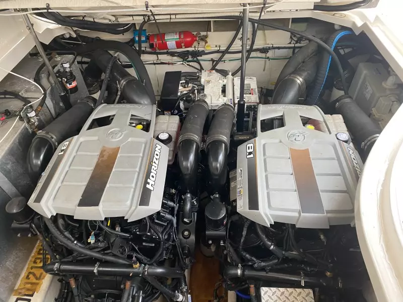 2008 Sea Ray 330 Sundancer