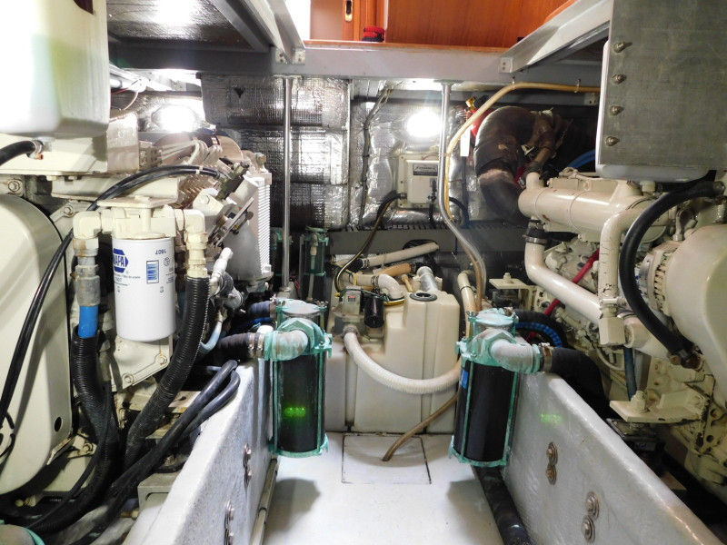 2001 Mainship 430
