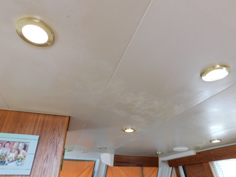 2001 Mainship 430