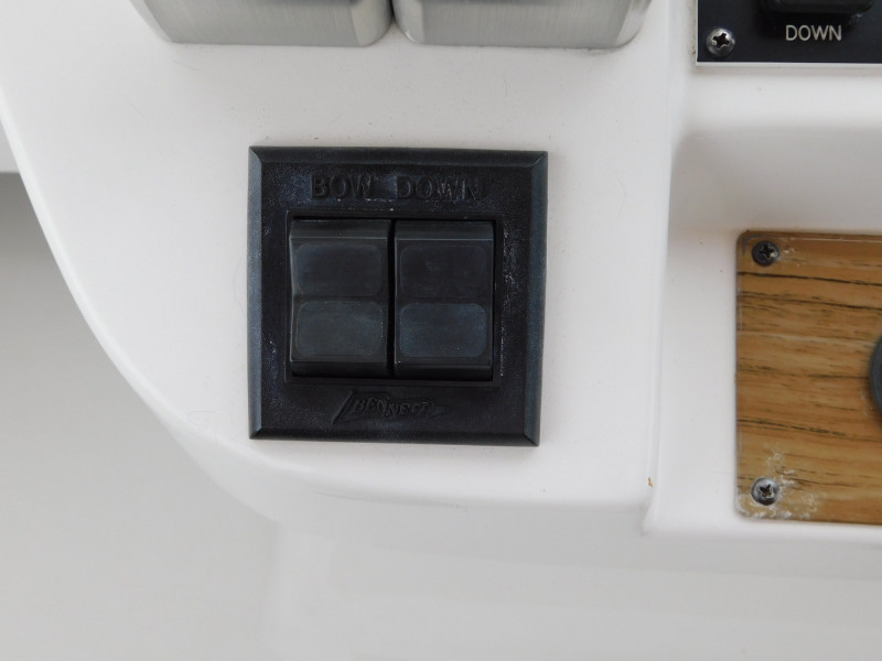 2001 Mainship 430