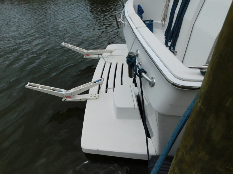 2001 Mainship 430