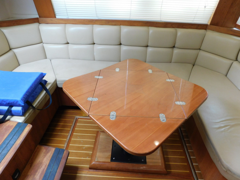 2001 Mainship 430