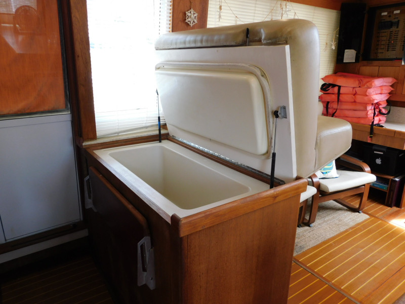 2001 Mainship 430