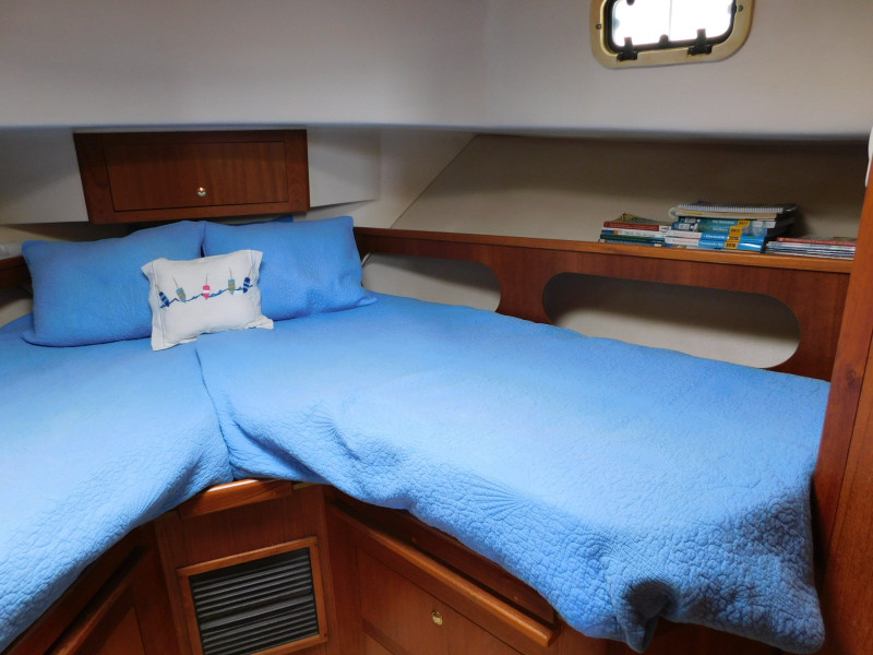 2001 Mainship 430