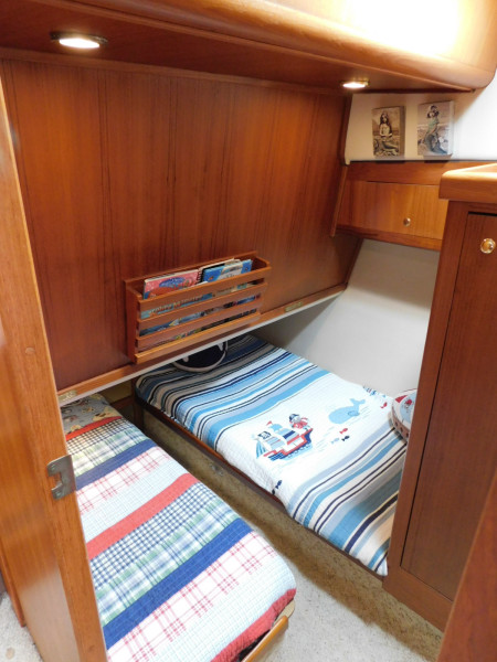 2001 Mainship 430