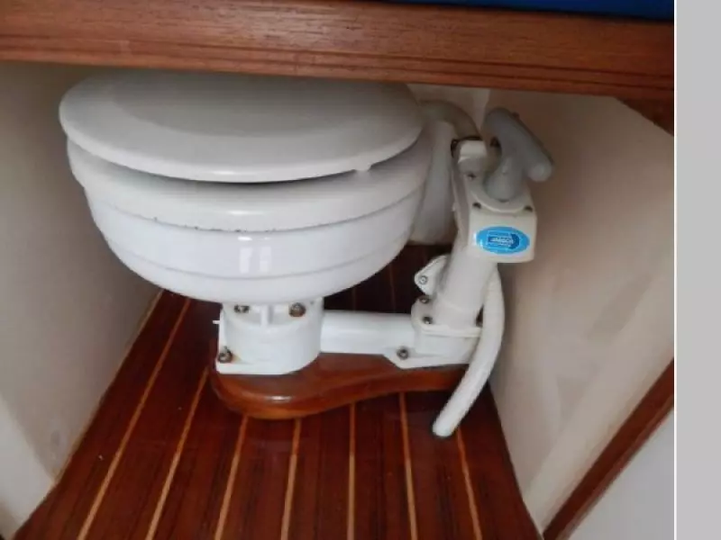 1984 Surf-Hunter Fisherman