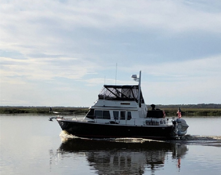 36' Sabreline port profile