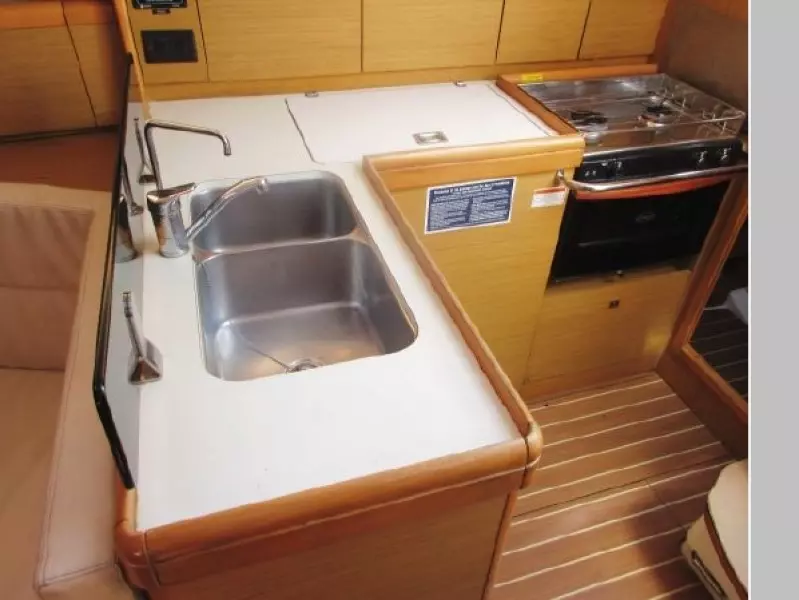 2009 Jeanneau Sun Odyssey 36i