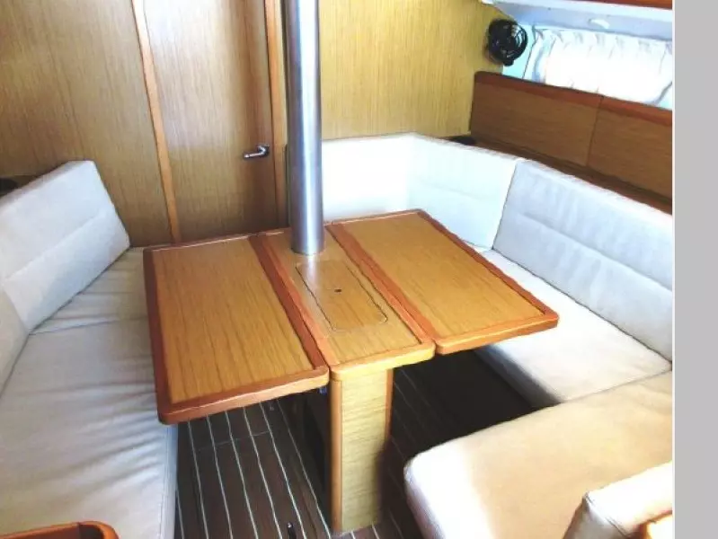 2009 Jeanneau Sun Odyssey 36i