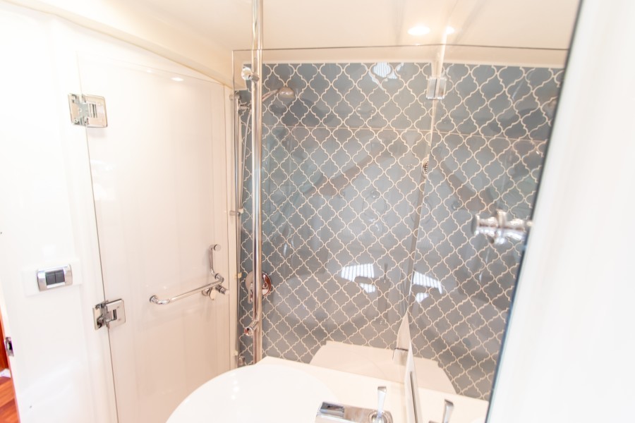 41' 2016 Intrepid 410 Evolution