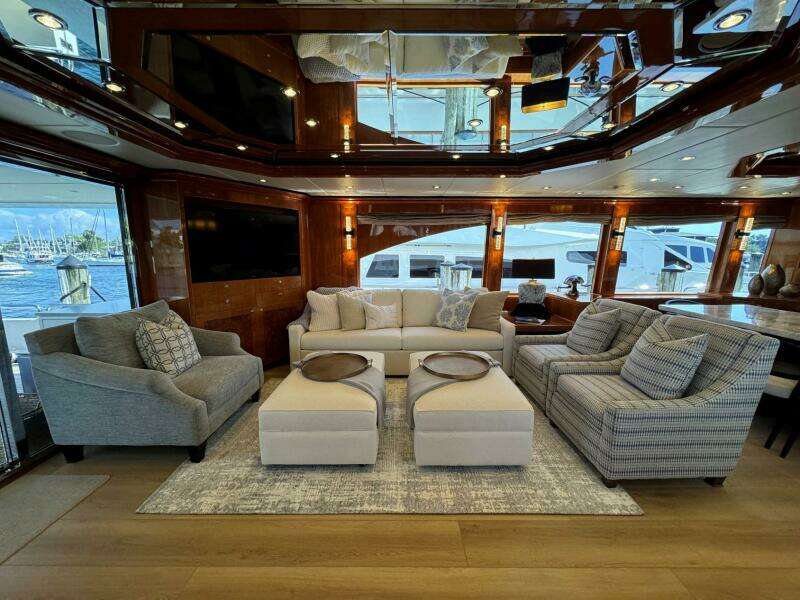 CynderElla 101ft Hargrave Yacht For Sale