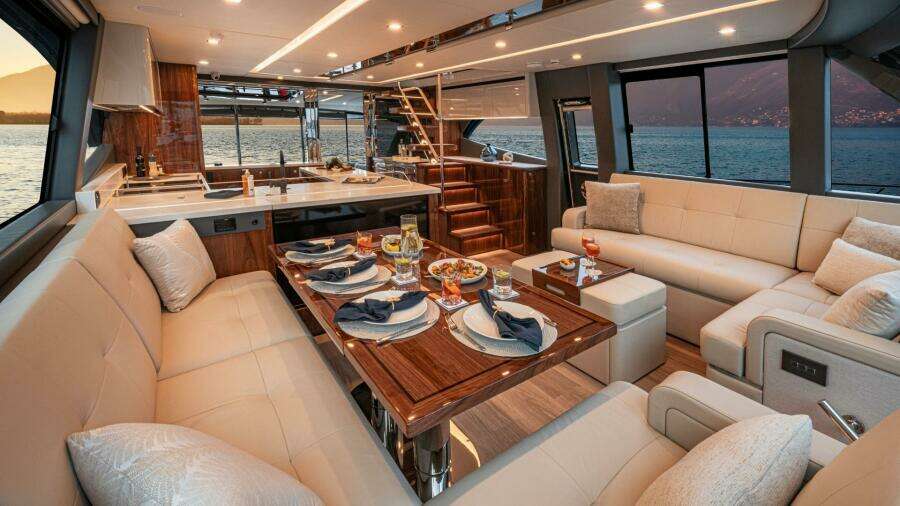 016 Riviera 64 SMY SII Saloon