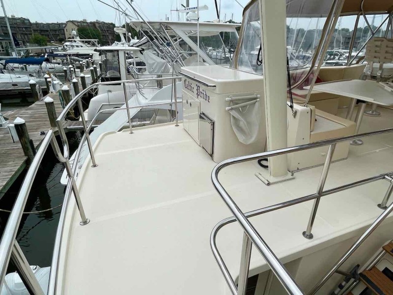 2006 Mainship 43