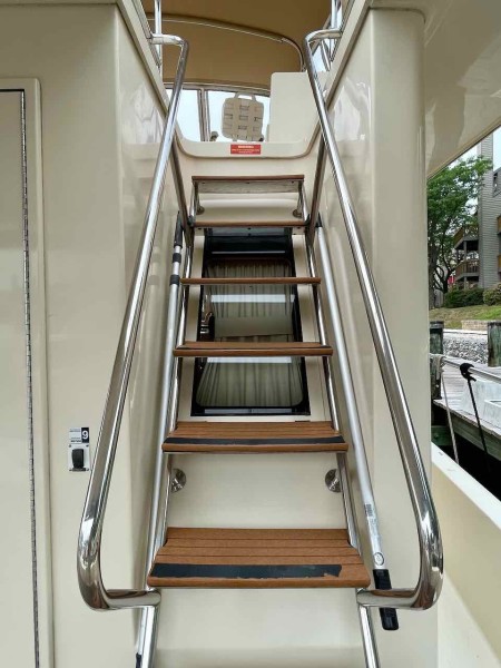 2006 Mainship 43