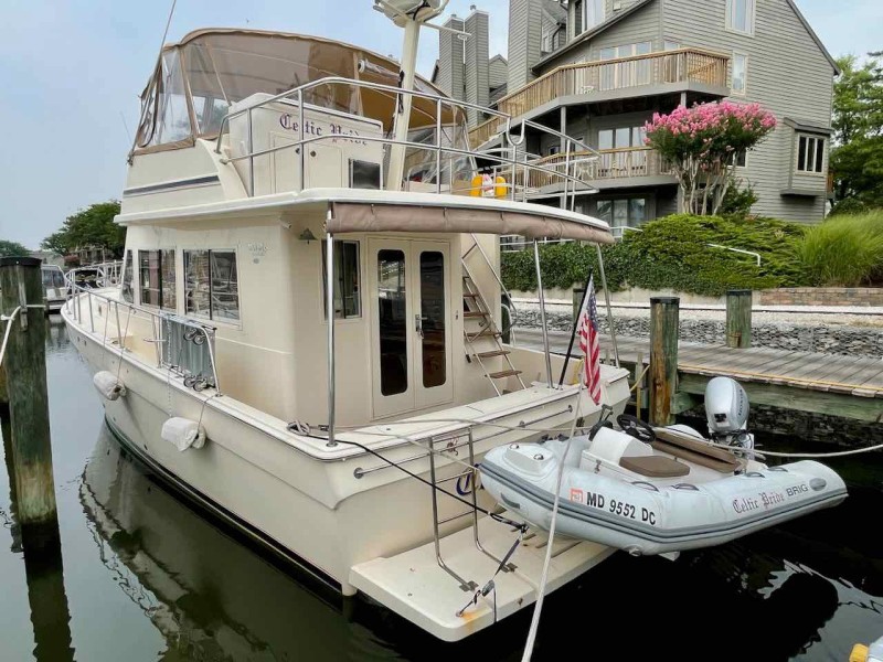 2006 Mainship 43
