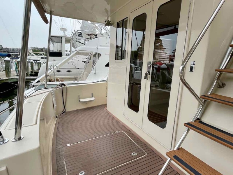 2006 Mainship 43
