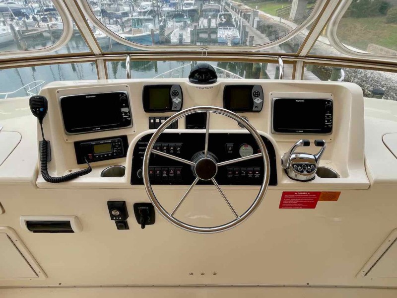2006 Mainship 43