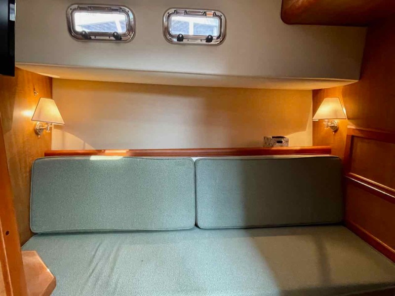 2006 Mainship 43