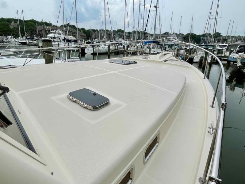 2006 Mainship 43