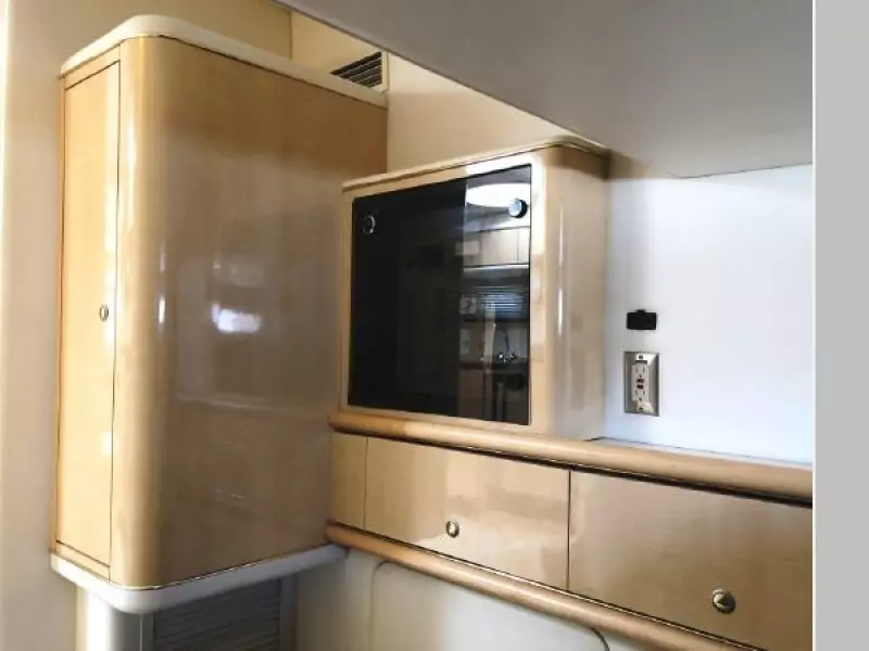 2001 Maxum 3700 SCR