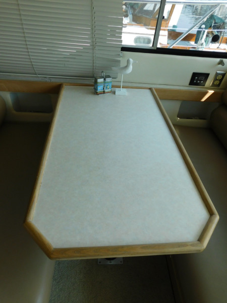 1999 Bayliner 4087 Aft Cabin