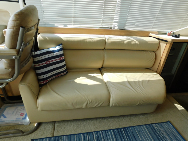 1999 Bayliner 4087 Aft Cabin