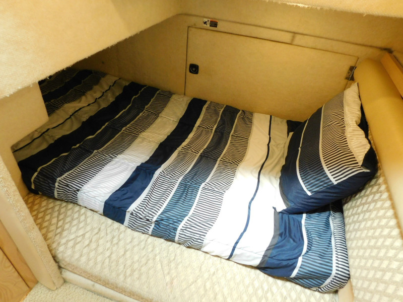 1999 Bayliner 4087 Aft Cabin