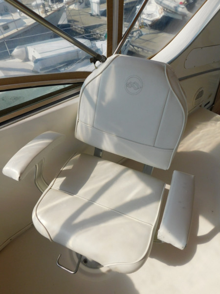 1999 Bayliner 4087 Aft Cabin
