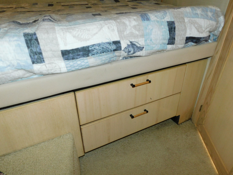 1999 Bayliner 4087 Aft Cabin