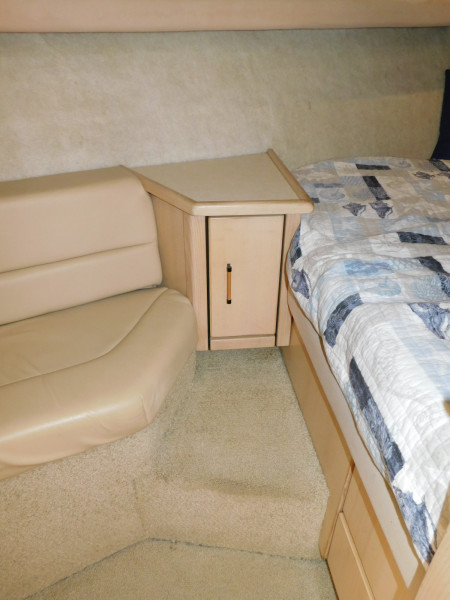1999 Bayliner 4087 Aft Cabin