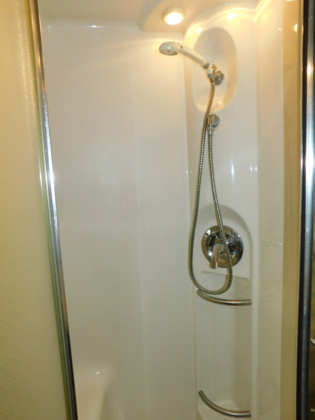 1999 Bayliner 4087 Aft Cabin