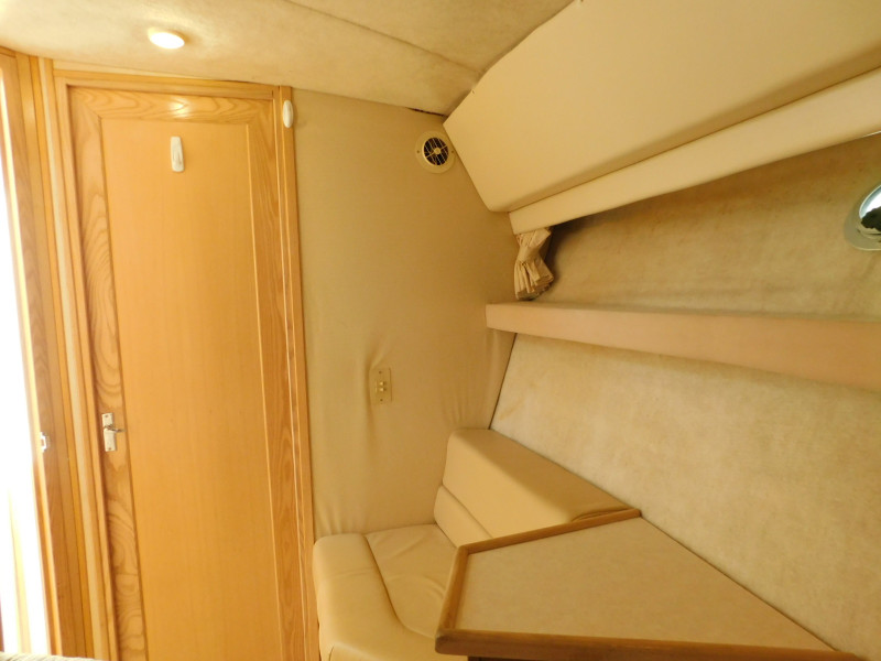 1999 Bayliner 4087 Aft Cabin