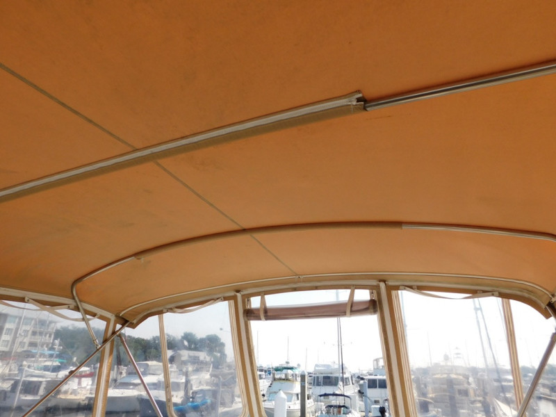 1999 Bayliner 4087 Aft Cabin