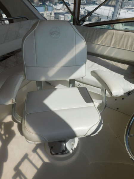 1999 Bayliner 4087 Aft Cabin