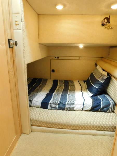 1999 Bayliner 4087 Aft Cabin