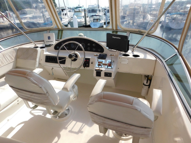 1999 Bayliner 4087 Aft Cabin