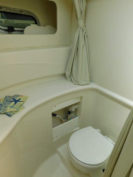 1999 Bayliner 4087 Aft Cabin