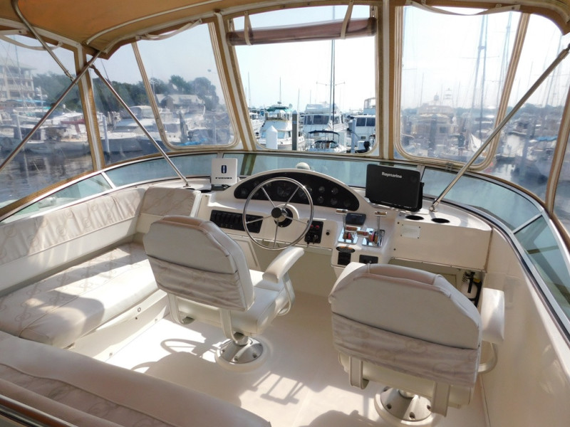 1999 Bayliner 4087 Aft Cabin