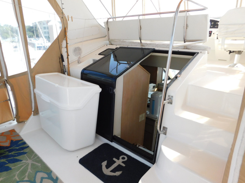 1999 Bayliner 4087 Aft Cabin