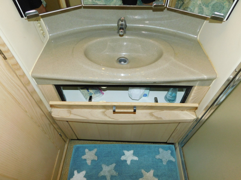 1999 Bayliner 4087 Aft Cabin