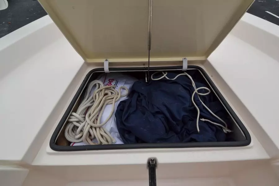 2004 Pathfinder 2200 V