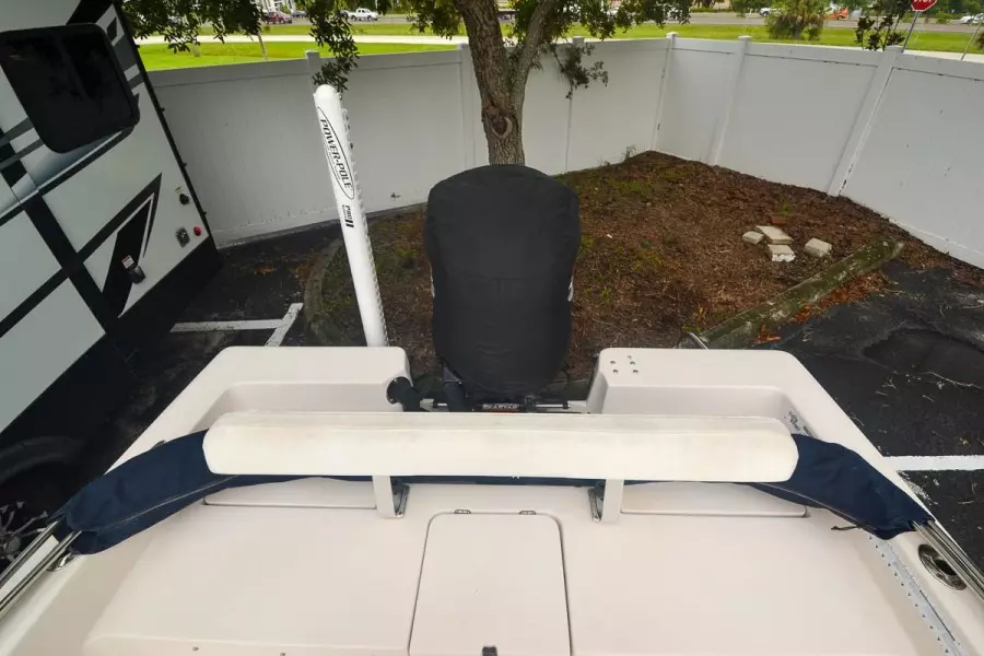 2004 Pathfinder 2200 V