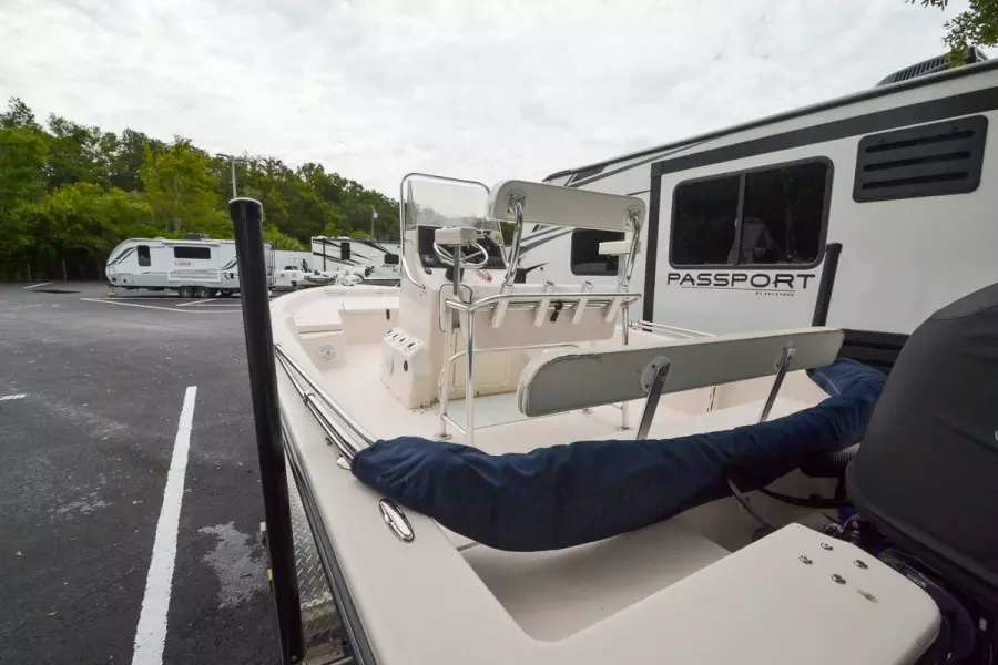 2004 Pathfinder 2200 V