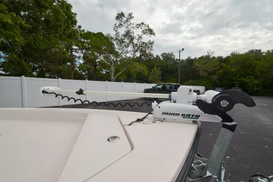 2004 Pathfinder 2200 V