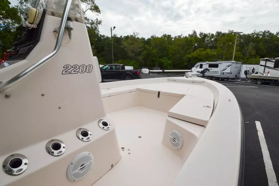 2004 Pathfinder 2200 V